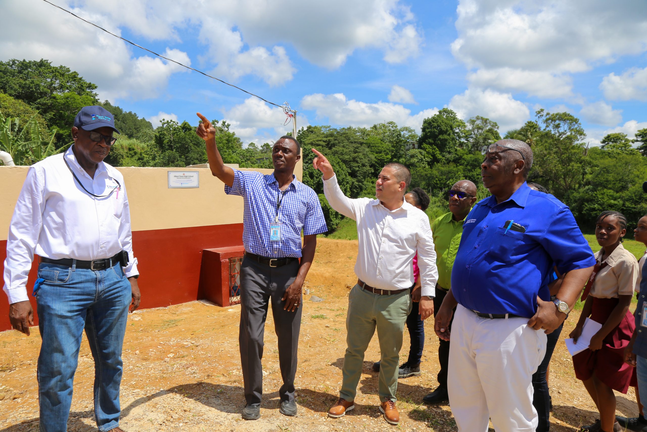 20,000 Gallon Tank Installed at Albert Town High